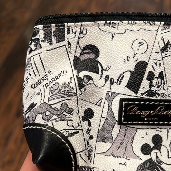 Disney Dooney & Bourke Comic Strip Cosmetic Bag in EUC no flaws - Picture 3 of 11